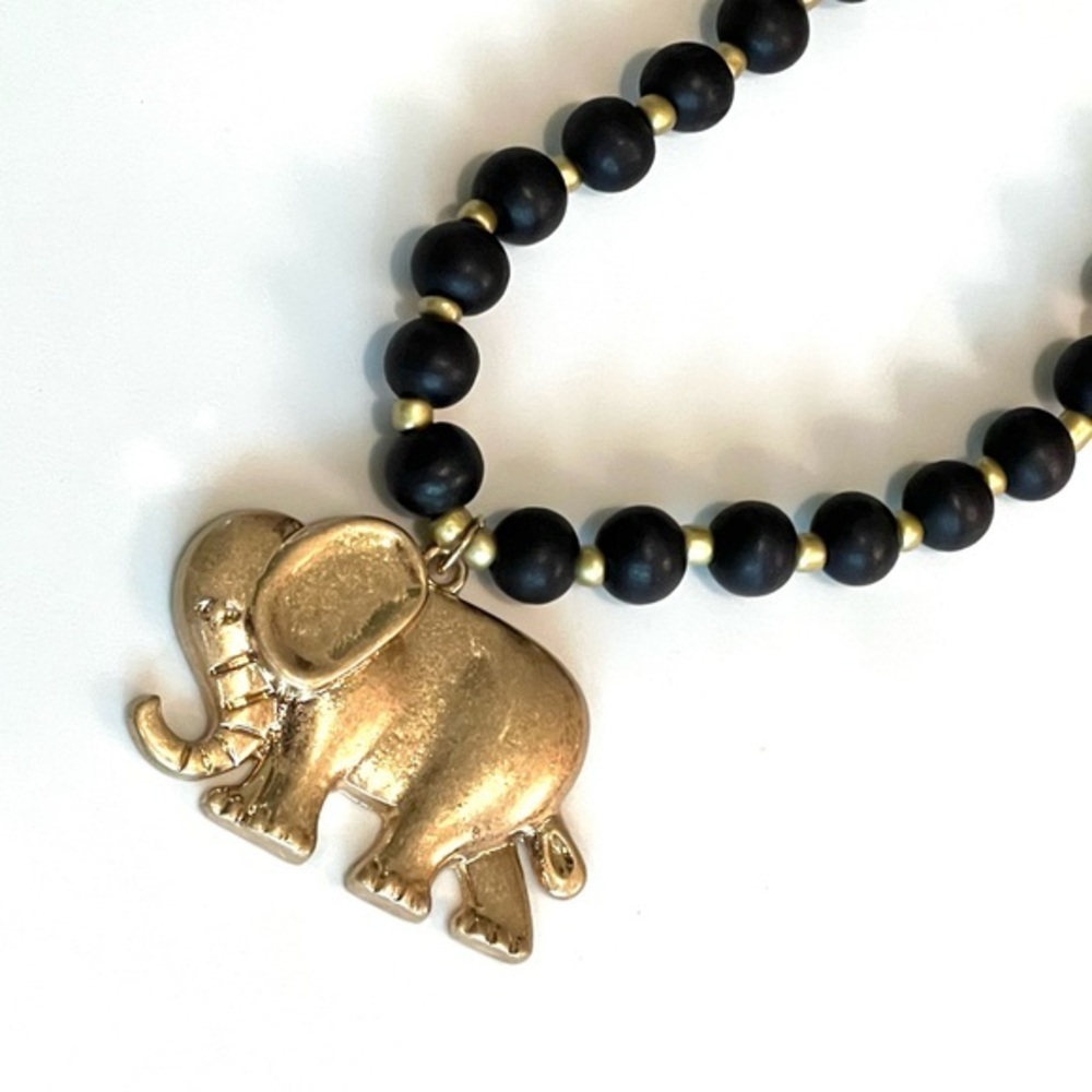 Victoria Leland designs Gold Elephant Pendant prodigious Necklace